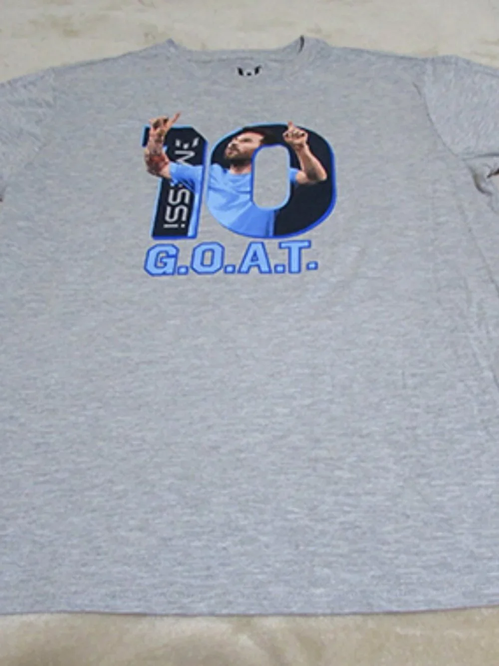 MESSI The G.O.A.T. Boy's Gray T-shirt Size 18 XL (B)